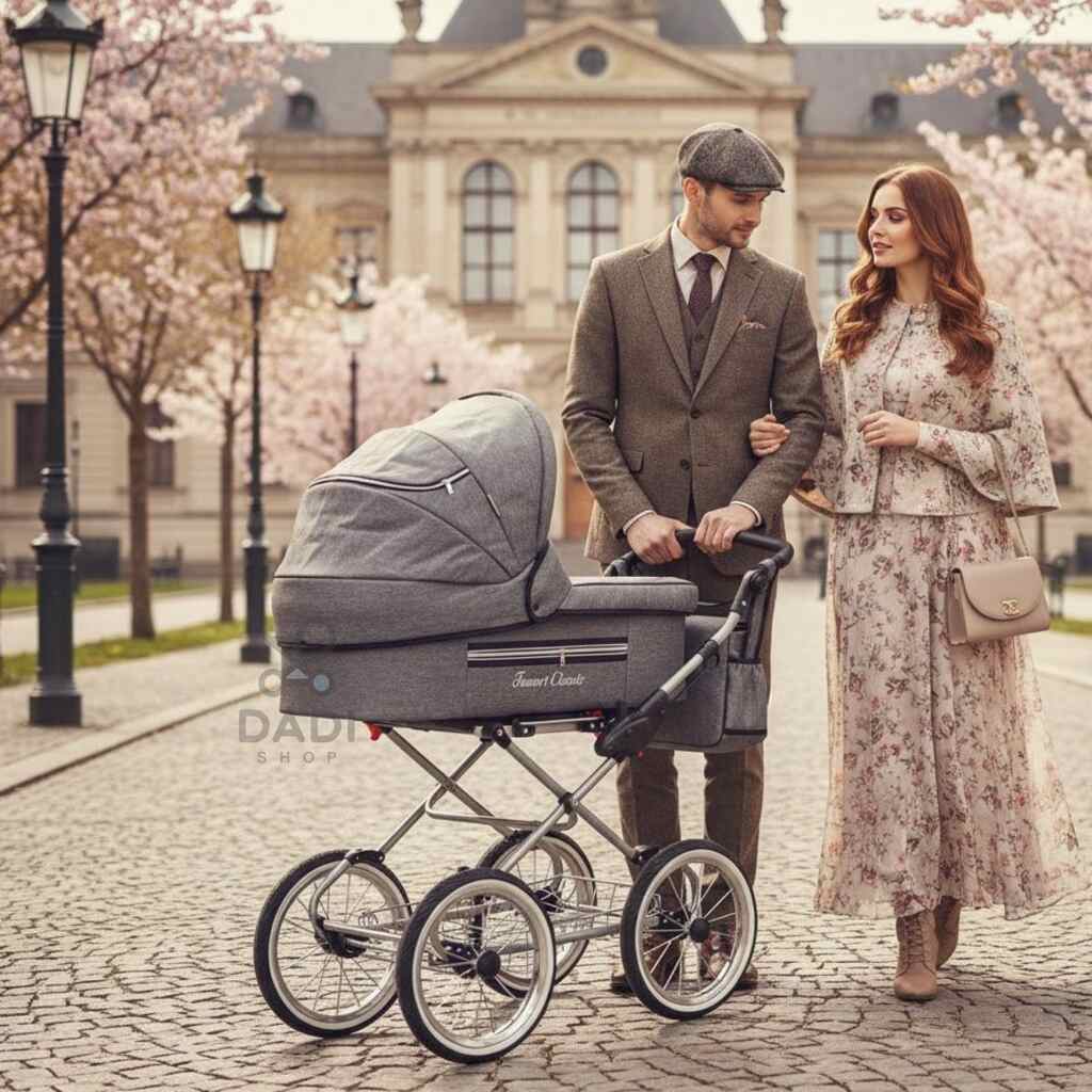 Stylowa para z szarym wózkiem vintage Fanari Classic na spacerze – klasyczny wózek retro.