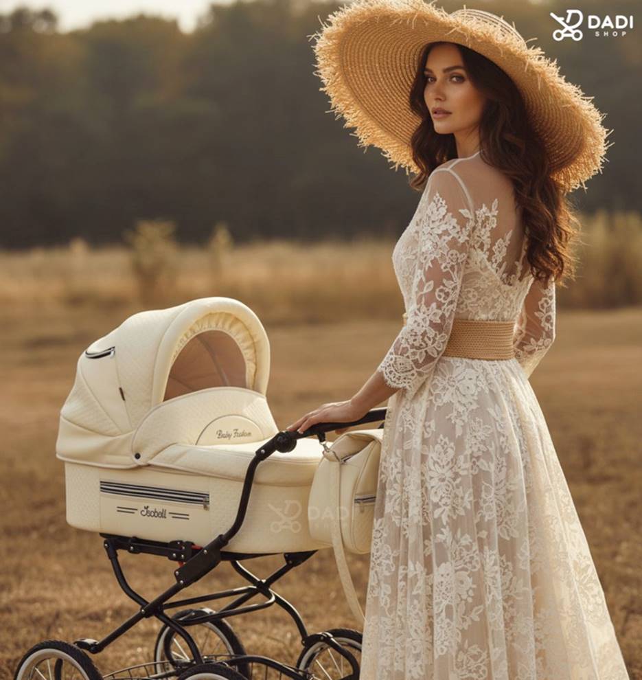 Klasyczny wózek dziecięcy Baby Fashion Isabell 4w1 w kremowym kolorze vintage design, kobieta w vintage outficie spaceruje z wózkiem.