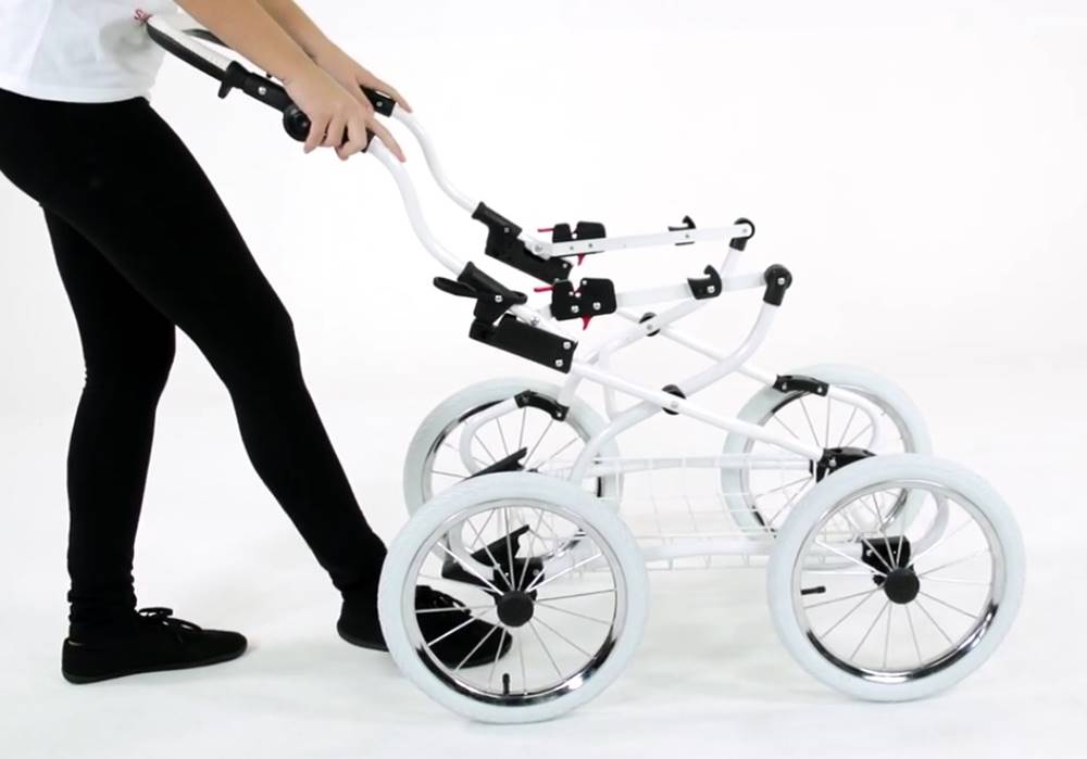 Miękkie zawieszenie wahaczowe w wózku klasycznym Isabell Retro.