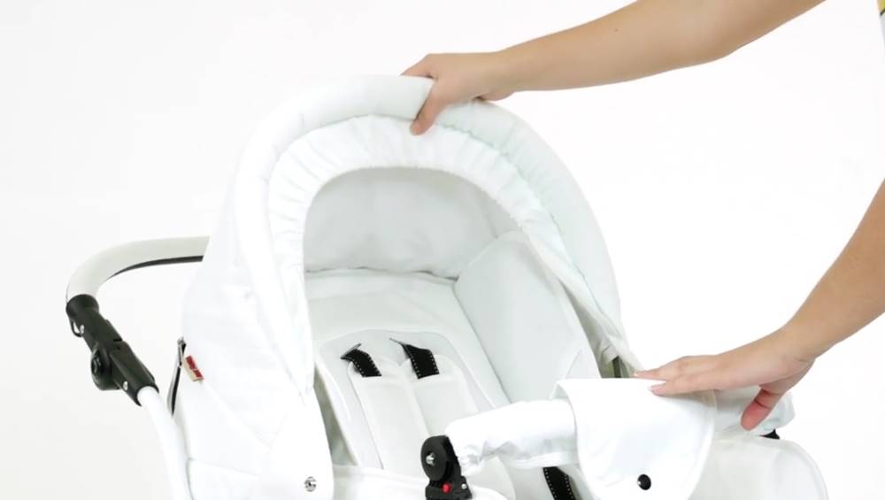 Zmiana kąta nachylenia oparcia w wózku retro Isabell.