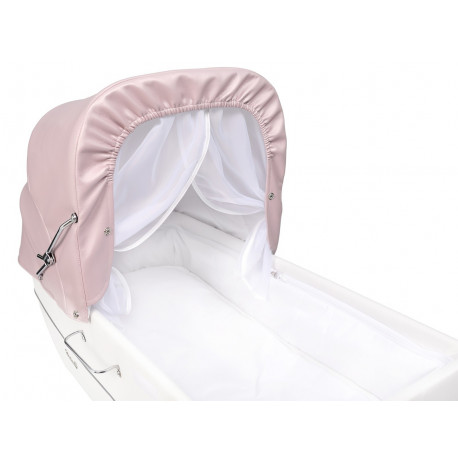Wnętrze gondoli Baby Fashion Renee z białą wyściółką i delikatną, zasłonką.