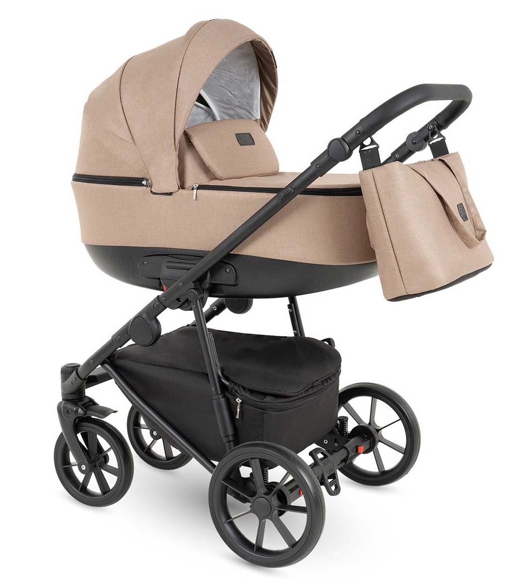 Gondola w wózku Alterro 07– przestronna, wygodna, z regulowaną budką, wentylacją, osłoną przeciwwiatrową i pokrowcem na nóżki, zapewniająca komfort maluszkowi.
