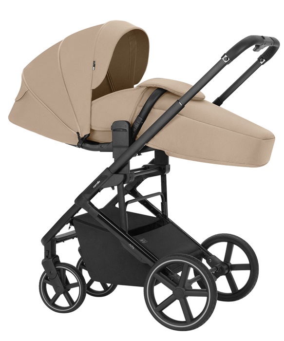 wózek spacerówka w pozycji do spania beżowy – Carrello Alfa 2w1 Natural Beige, dostępny w Dadi-Shop