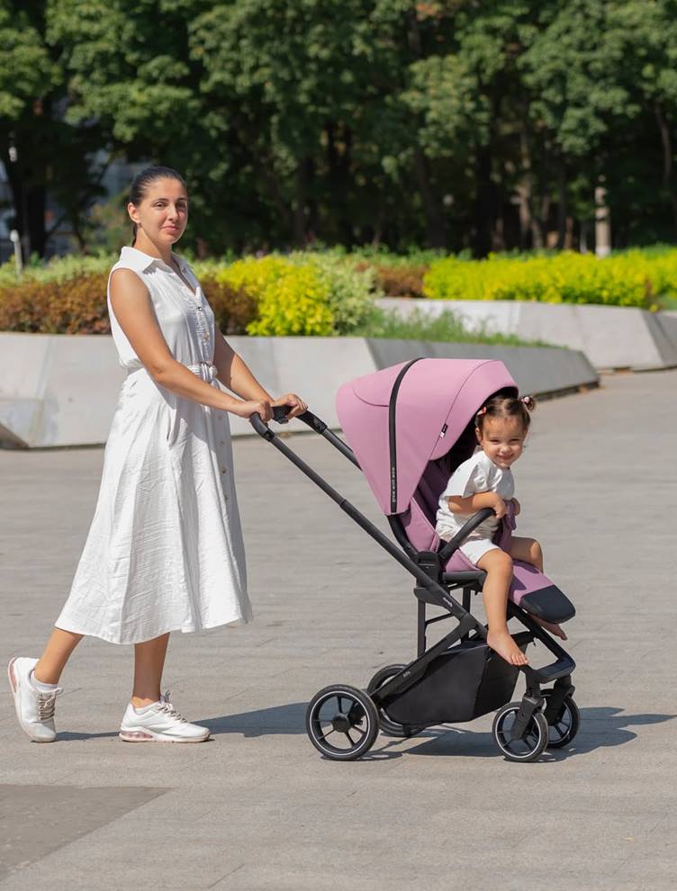 pacerówka Carrello Alfa, różowy wózek dla dziewczynki, dostępny w sklepie Dadi-Shop, waga, 2024.