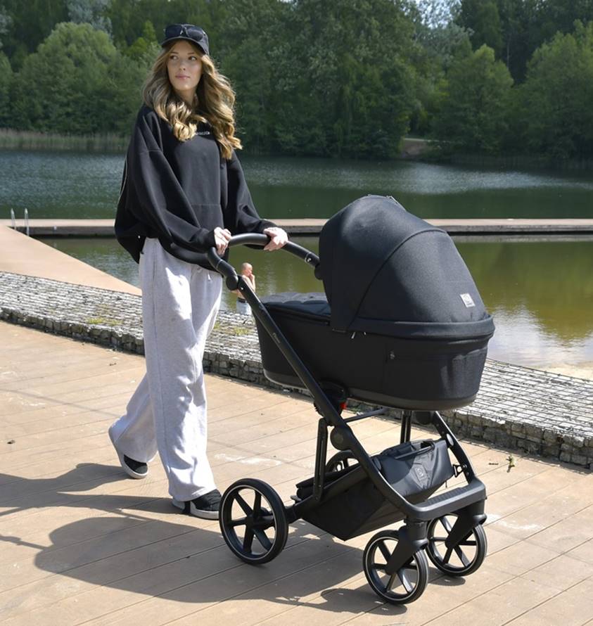 Wózek Coletto Flow 2w1 – elegancki beżowy design, komfort dla dziecka i łatwość użytkowania, idealny wybór dla każdej mamy