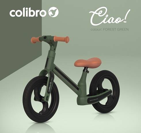 Rowerek biegowy Colibro CIAO Forest Green na zielonym tle studio
