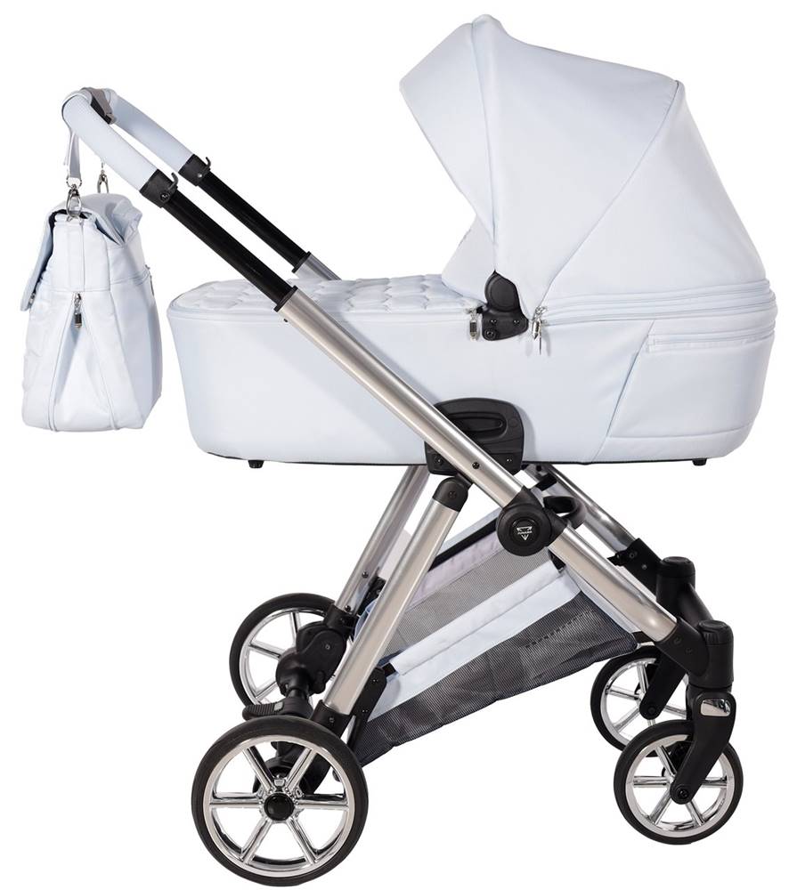Junama Ellegante 3w1 09 light blue – prezentacja gondoli wózka dziecięcego z przodu i z boku, dostępnego w Dadi-Shop.