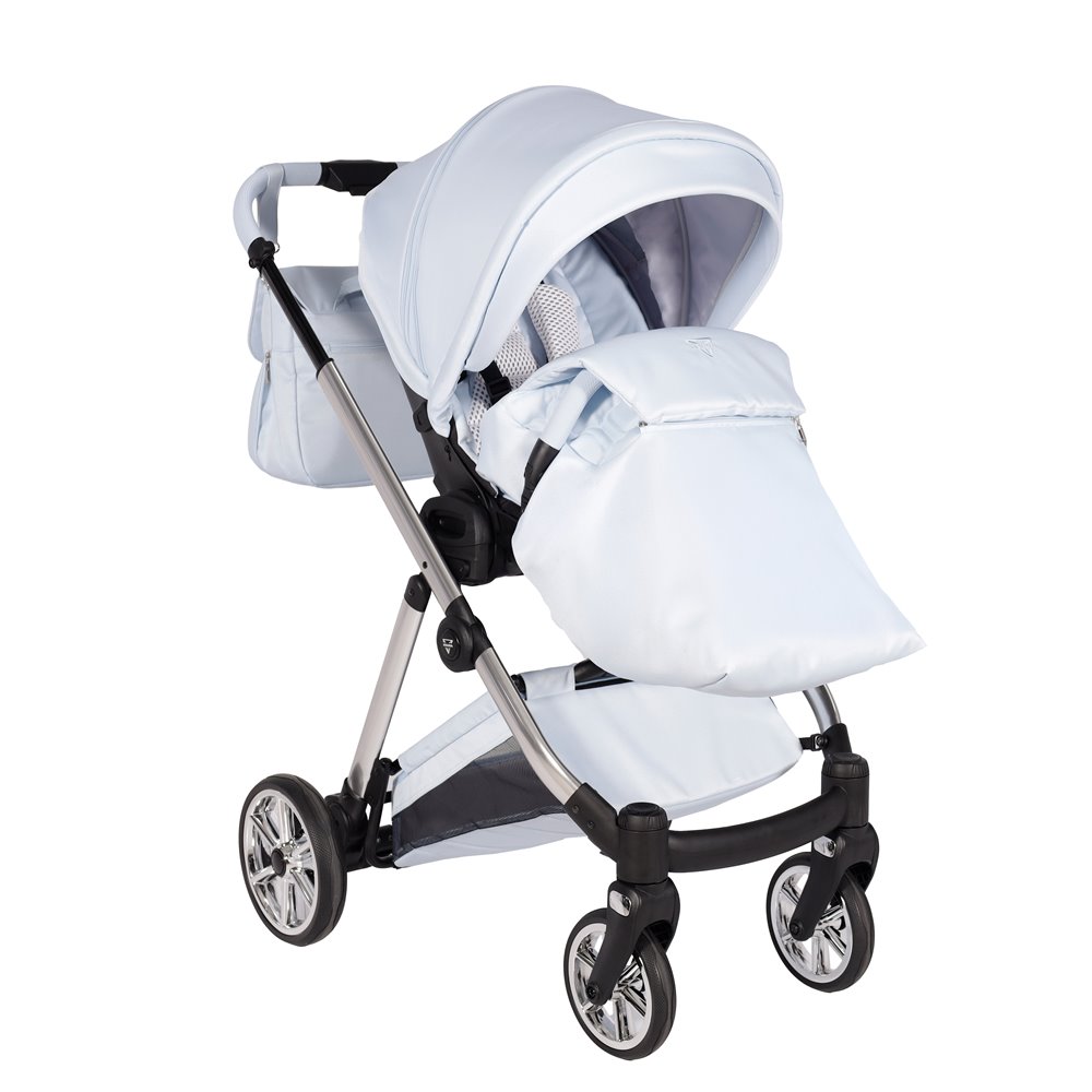 błękitny pokrowiec na nóżki do wózka spacerowego Junama Ellegante 3w1 – model 09 light blue dostępny w Dadi-Shop.