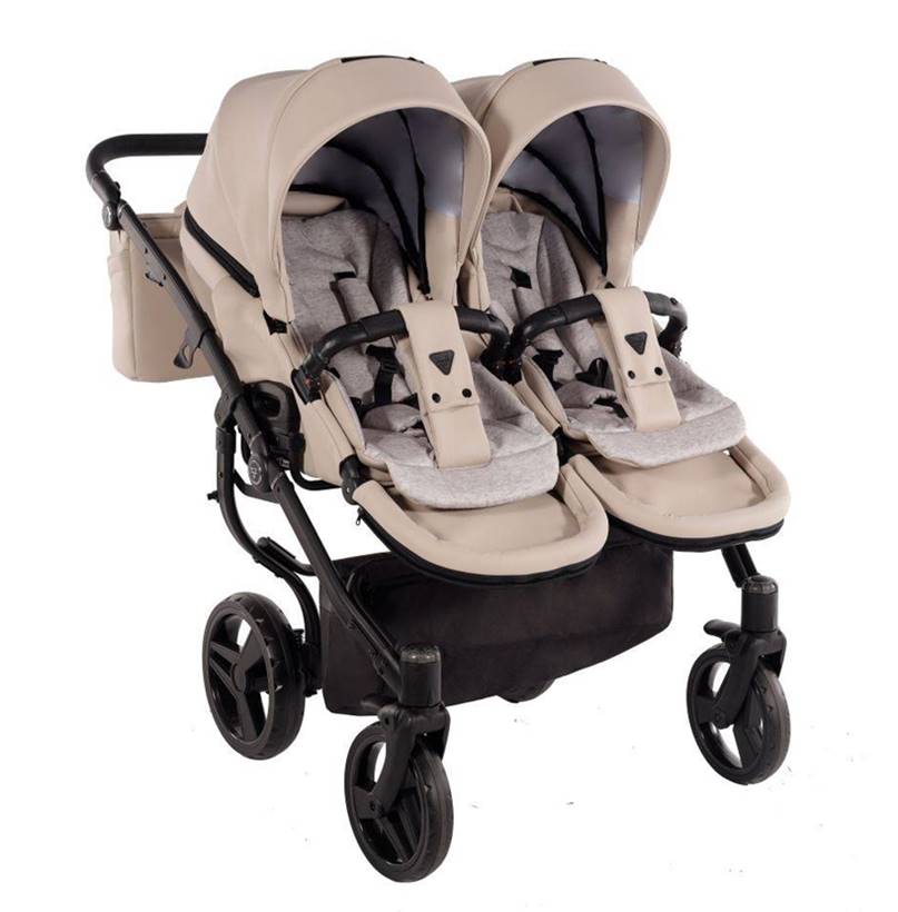 Spacerówka wózka bliźniaczego Junama Duo V3 Eco Beige – siedziska obok siebie z pięciopunktowymi pasami bezpieczeństwa