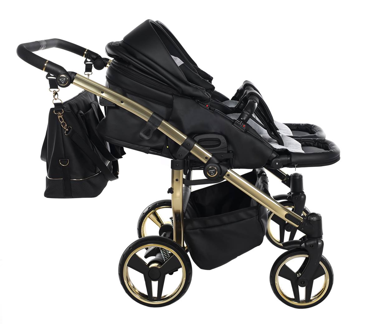 Siedzisko spacerowe Junama Duo V3 Eco 4w1 – regulowane oparcie i podnóżki zapewniają komfort bliźniakom.