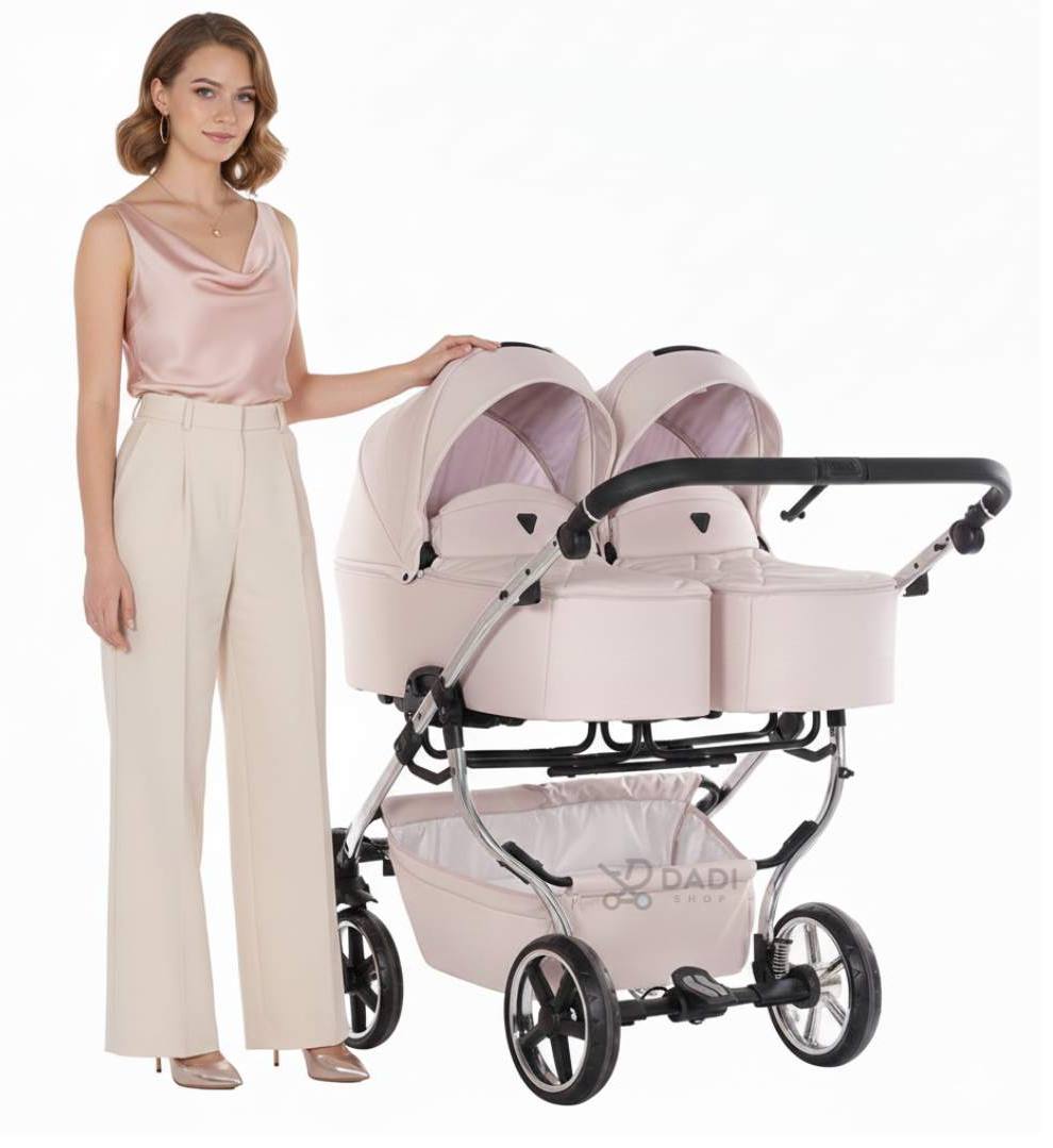 Junama Duo V3 Pink – wielofunkcyjny wózek bliźniaczy 3w1, sesja z modelką.