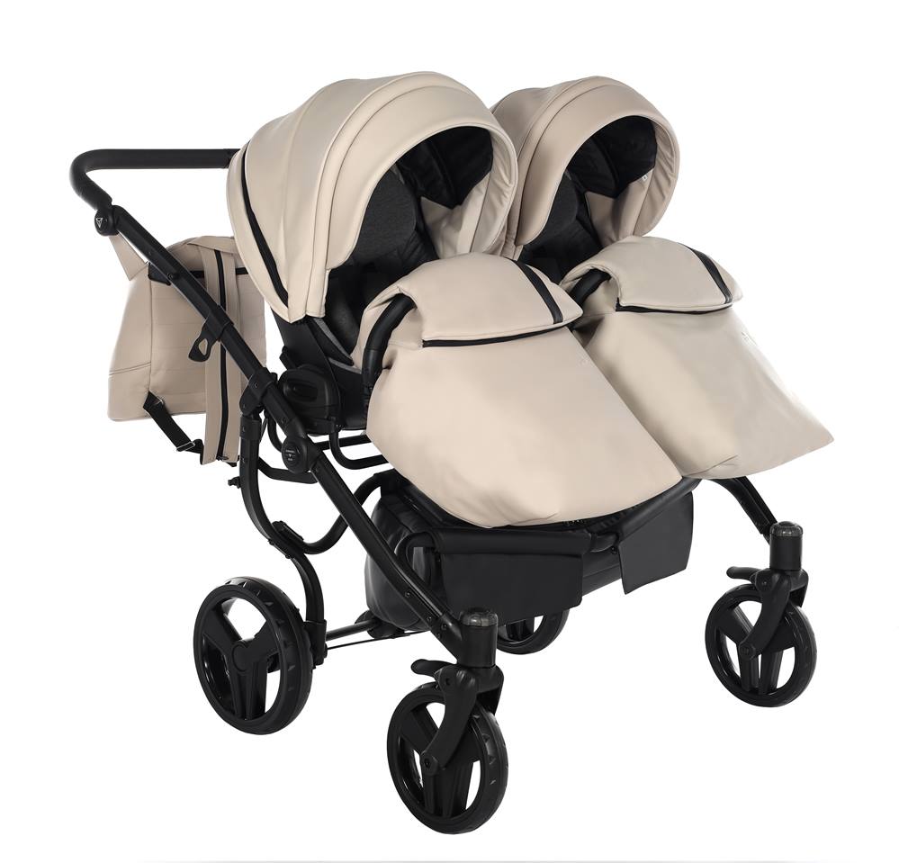 Siedziska spacerowe w wózku Junama Space Duo Eco z przykryciami na nogi z eko skóry jasno beżowej 02.