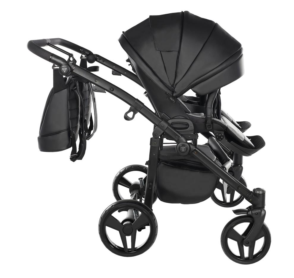 Regulowane spacerówki w wózku bliźniaczym Junama Space Duo Eco.