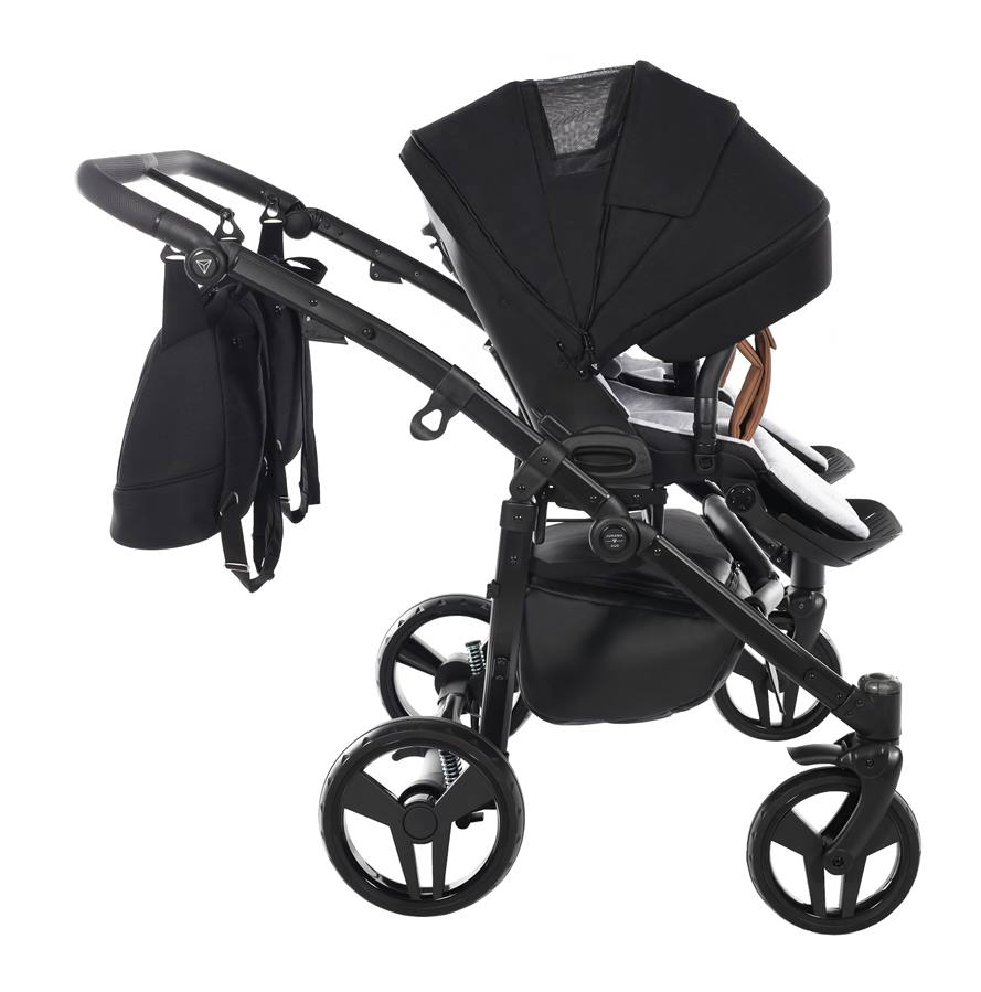 Spacerówki Junama Space Duo z poszerzanymi budkami i filtrem UV50+.