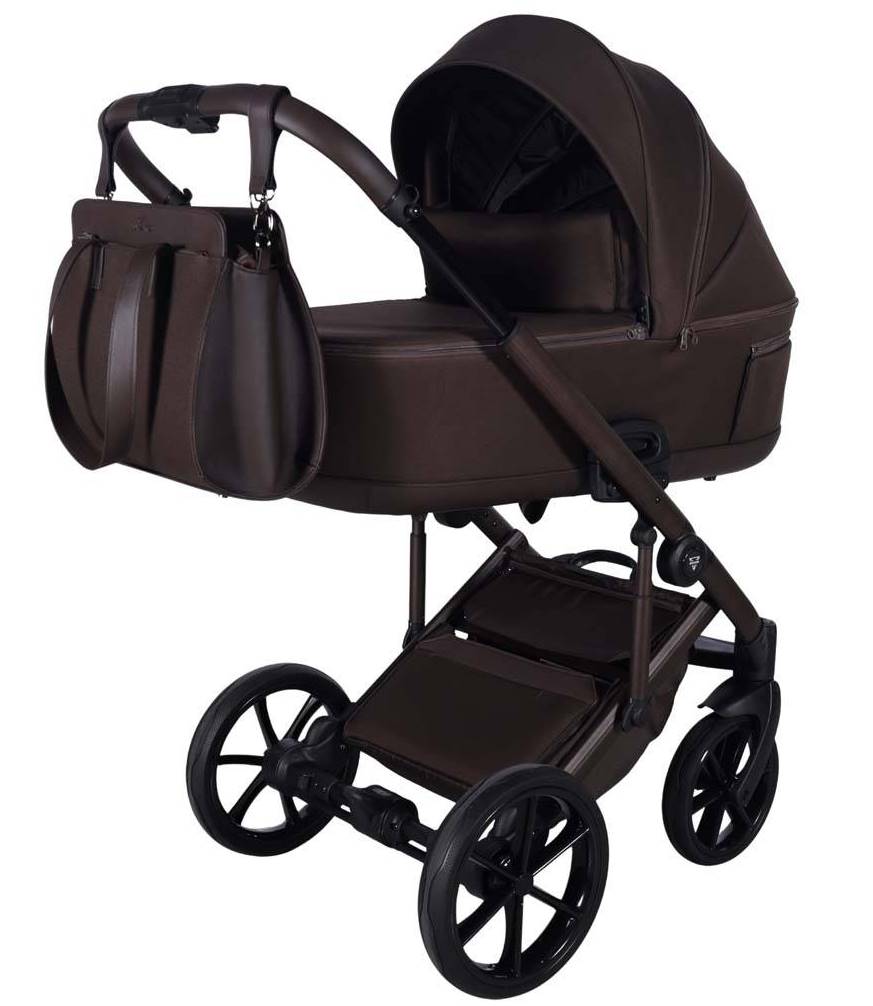 Wózek Junama 3w1 Chocolate – gondola, torba i kosz w jednym ujęciu