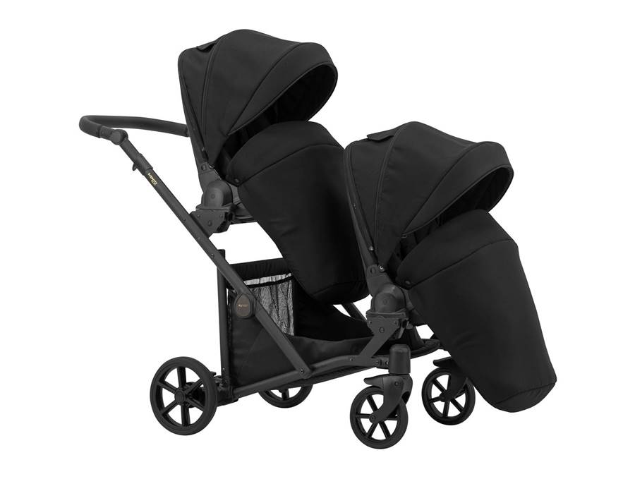 do spacerówek w wózku bliźniaczym Ivento Duo dołączone są pokrowce na nóżki