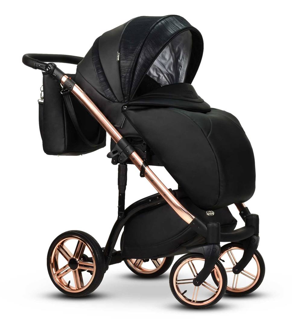 wielofunkcyjny wózek dziecięcy Monte Negro Wiejar spacerówka z przykryciem na nóżki.