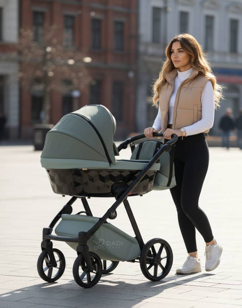 Wózek 3w1 wielofunkcyjny marki natoni - abis podczas spaceru miasto.