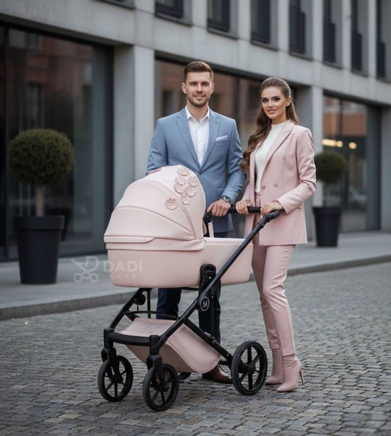 Elegancka para przy wózku 2w1 Natoni Vespa Blossom bubblegum różowy w kwiaty – miejski styl, wiosenny design.