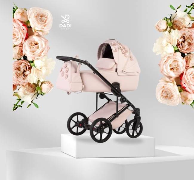 Wózek 3w1 Natoni Vespa Blossom dla dziewczynki – różowa gondola z delikatnym kwiatowym wzorem, dostępny w sklepie Dadi Shop.