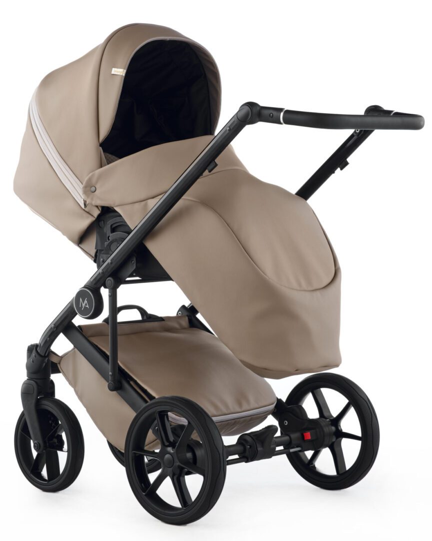 Wózek spacerowy 3w1 Natoni Vespa Eco Ginger z pokrowcem na nóżki i 3-stopniową regulacją oparcia – funkcjonalny model w odcieniu ginger