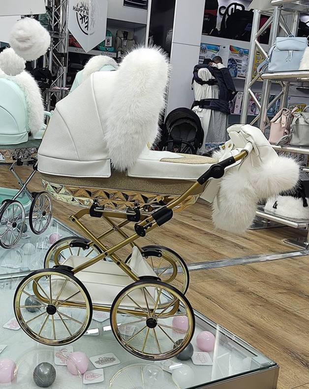 Junama Hand Craft Mini Glitter z futerkiem do gondoli – wózek dla lalek w kolorze biało-złotym 02, elegancki model premium